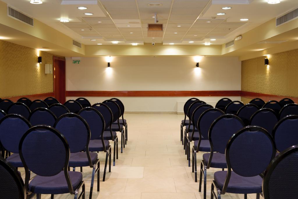Hotel Leonardo Royal 4*